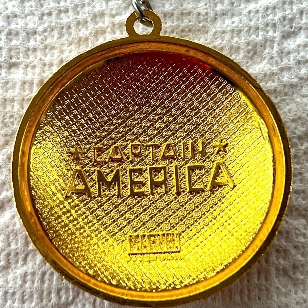 MARVEL Captain America shield keychain